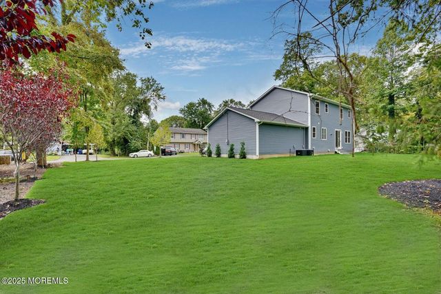 909 Bloomfield Avenue, Ocean Twp, NJ 07712