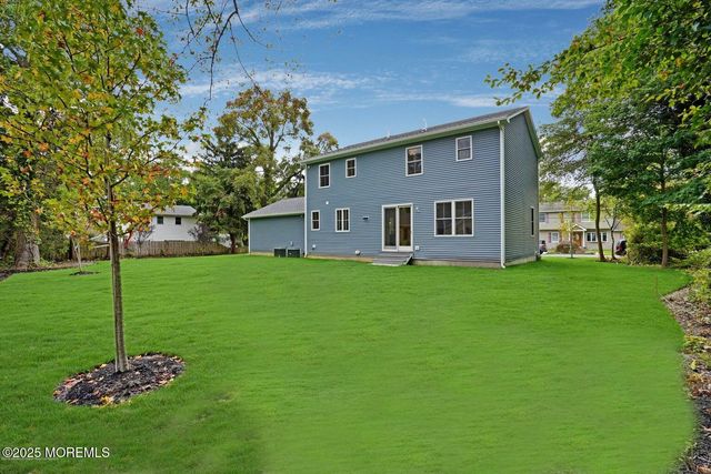 909 Bloomfield Avenue, Ocean Twp, NJ 07712