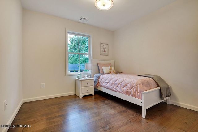 909 Bloomfield Avenue, Ocean Twp, NJ 07712