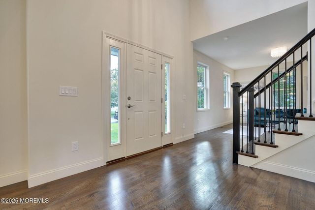 909 Bloomfield Avenue, Ocean Twp, NJ 07712