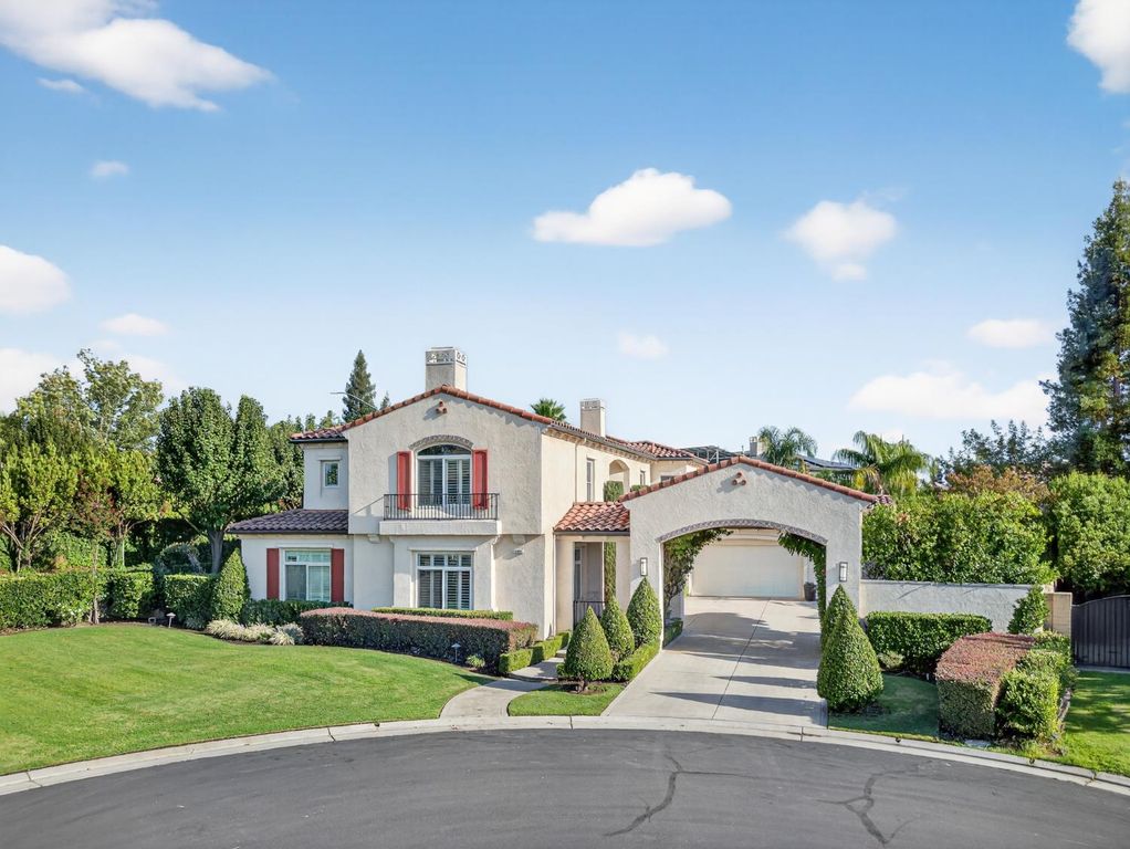 1391 E Rosemont Lane, Fresno, CA 93730