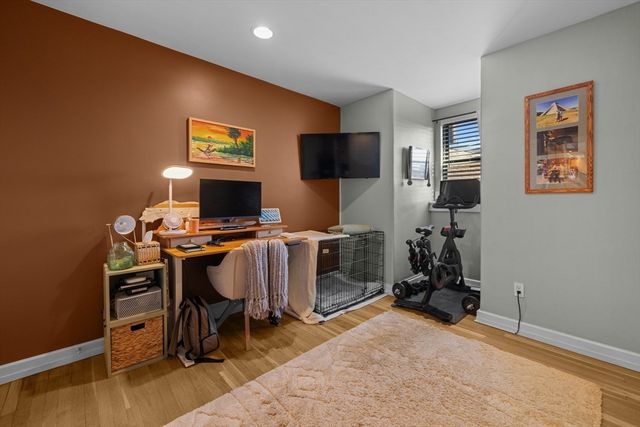 530 Massachusetts Ave 4, Boston, MA 02118