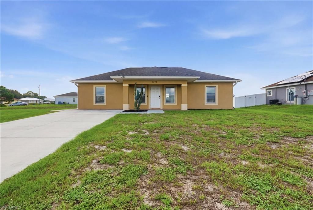 7075 Tide CIR, LABELLE, FL 33935 — exterior