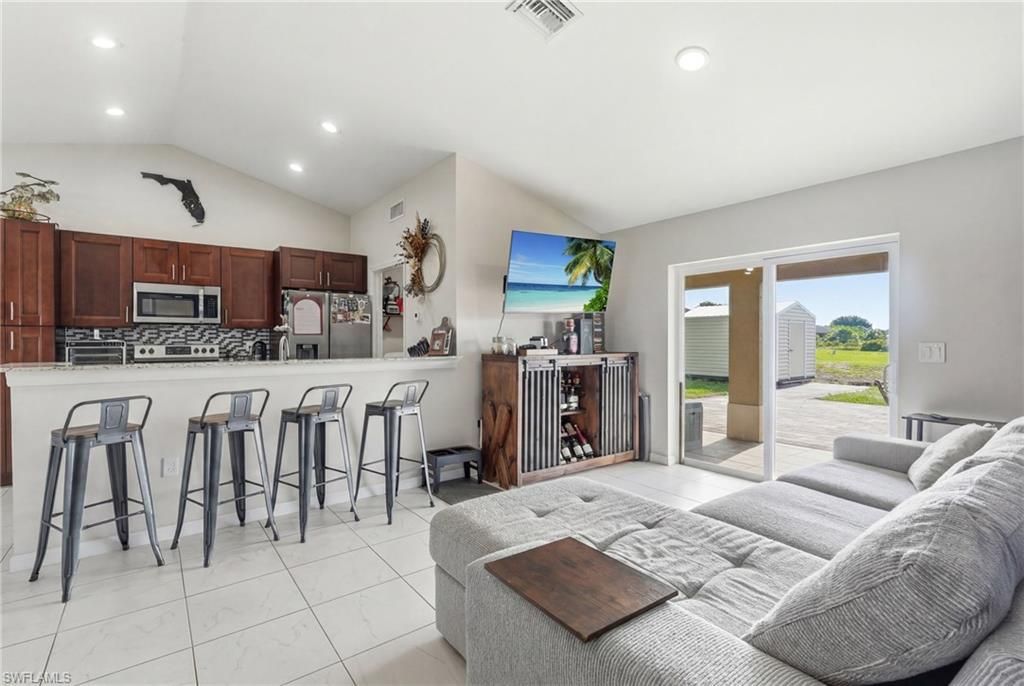 7075 Tide CIR, LABELLE, FL 33935 — photo 4