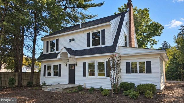 2082 PENNINGTON RD, Ewing, NJ 08618