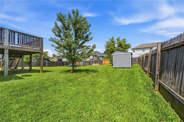 911 Wildwood Drive, Pleasant Hill, MO 64080