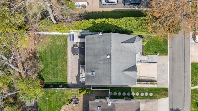 2137 3rd Avenue, Merrick, NY 11566