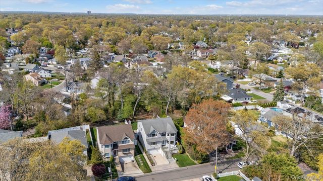 2137 3rd Avenue, Merrick, NY 11566