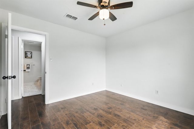 6916 Winchester Place, Fort Worth, TX 76133