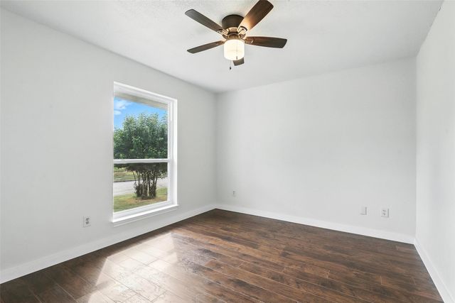 6916 Winchester Place, Fort Worth, TX 76133