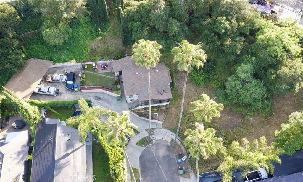 Image 4 of property listing at 6119 Echo Street, Los Angeles, CA 90042