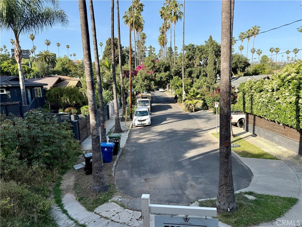 Image 5 of property listing at 6119 Echo Street, Los Angeles, CA 90042