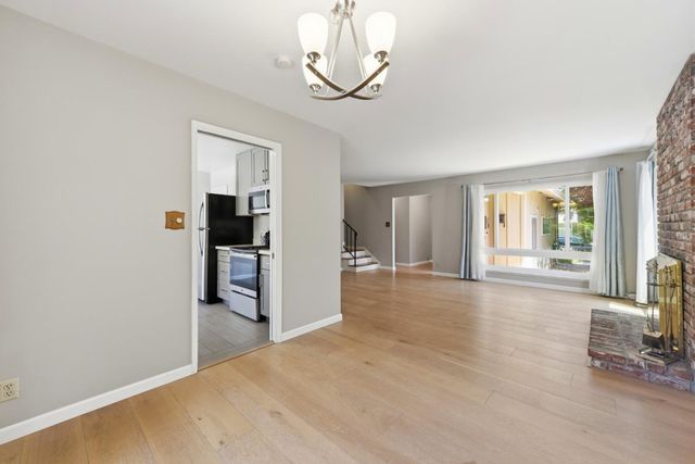 110-112 Wheeler Avenue, Redwood City, CA 94061