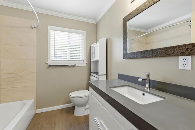 110-112 Wheeler Avenue, Redwood City, CA 94061