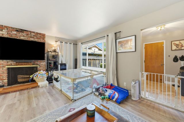 110-112 Wheeler Avenue, Redwood City, CA 94061