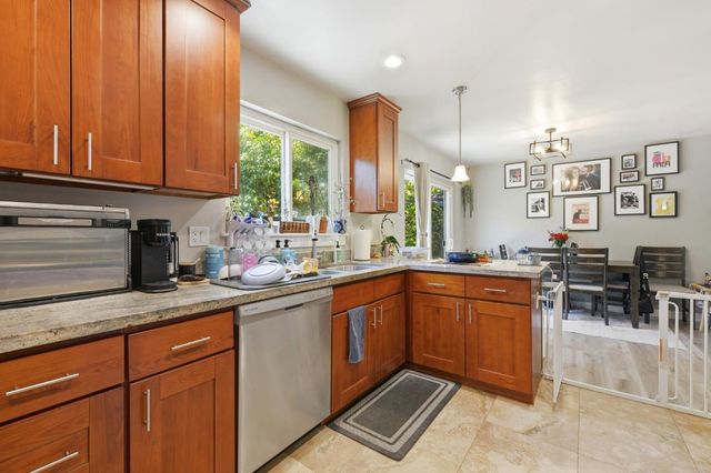 110-112 Wheeler Avenue, Redwood City, CA 94061