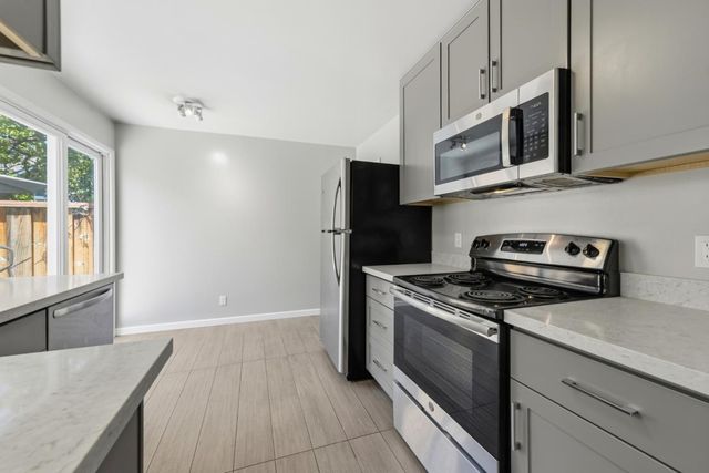 110-112 Wheeler Avenue, Redwood City, CA 94061