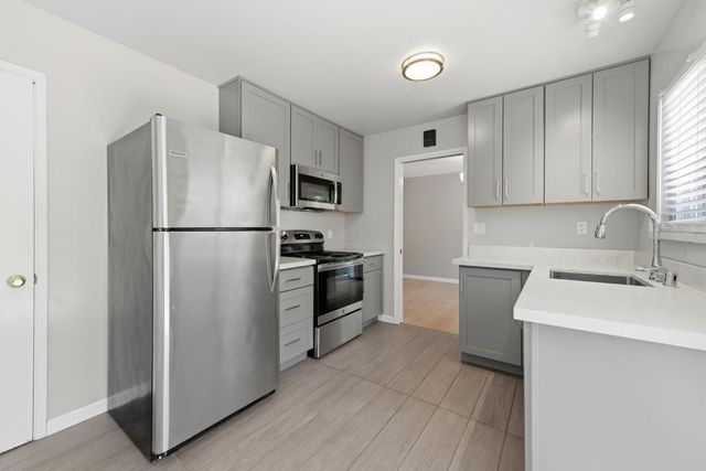 110-112 Wheeler Avenue, Redwood City, CA 94061