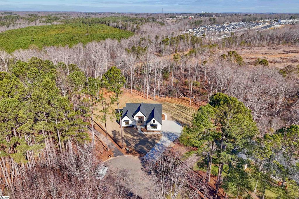 1292 Deerfield Drive, Spartanburg, SC 29302