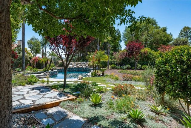 26018 Trana Circle, Calabasas, CA 91302