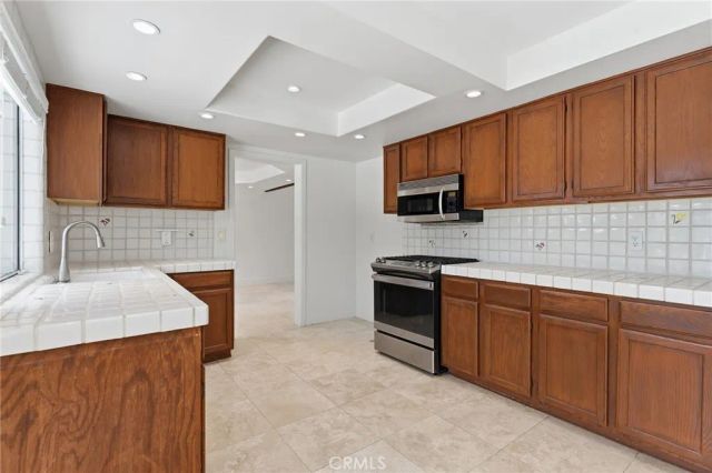 26018 Trana Circle, Calabasas, CA 91302