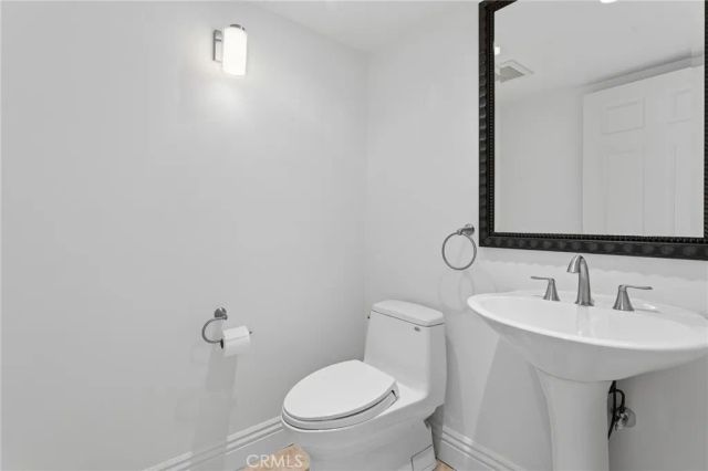 26018 Trana Circle, Calabasas, CA 91302