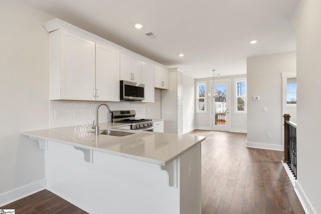 18 Renaissance Row Drive, Greenville, SC 29607