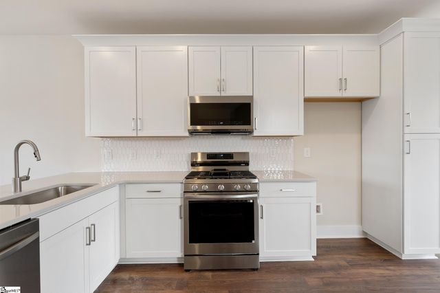 18 Renaissance Row Drive, Greenville, SC 29607