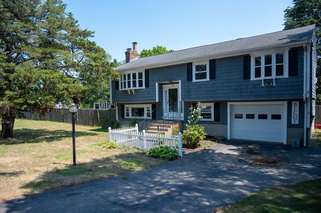 23 Gratto Rd, Marshfield, MA 02050