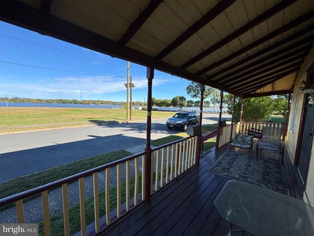 310 FRONT ST, Beverly, NJ 08010