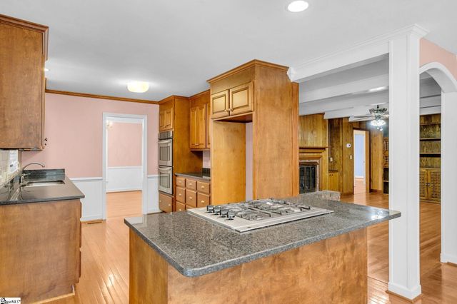 204 Montclair Road, Greer, SC 29651