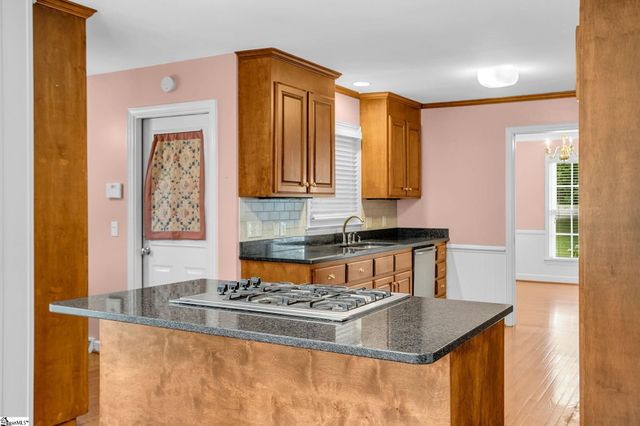 204 Montclair Road, Greer, SC 29651