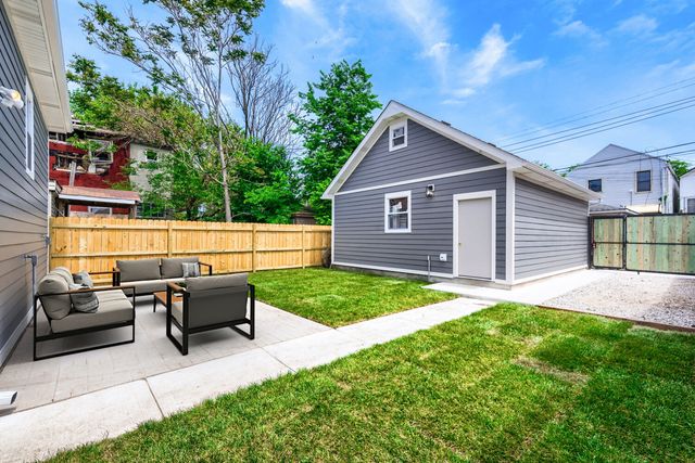 4229 S Princeton Avenue, Chicago, IL 60609
