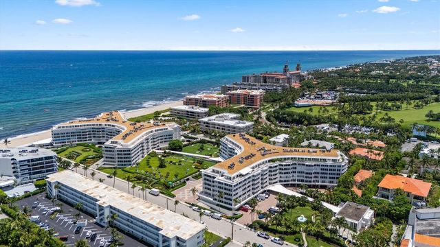 100 Sunrise Avenue 212, Palm Beach, FL 33480