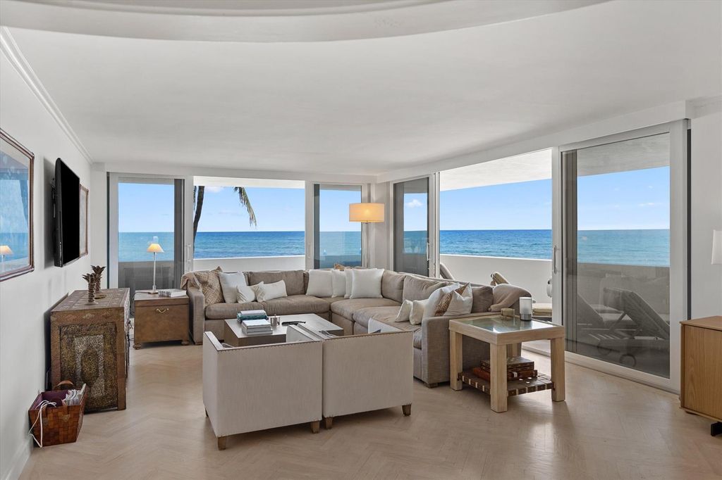 100 Sunrise Avenue 212, Palm Beach, FL 33480