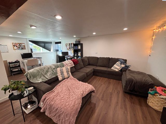 1310 NW Douglas Dr, Pullman, WA 99163