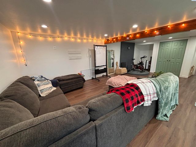 1310 NW Douglas Dr, Pullman, WA 99163