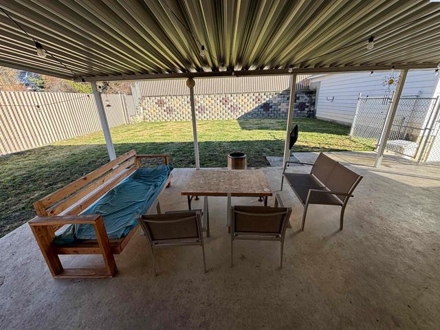 1310 NW Douglas Dr, Pullman, WA 99163