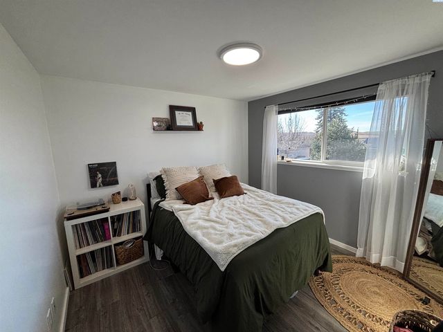 1310 NW Douglas Dr, Pullman, WA 99163