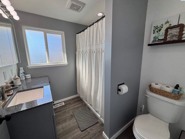 1310 NW Douglas Dr, Pullman, WA 99163