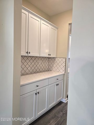 86 Bennet Lane, Manahawkin, NJ 08050
