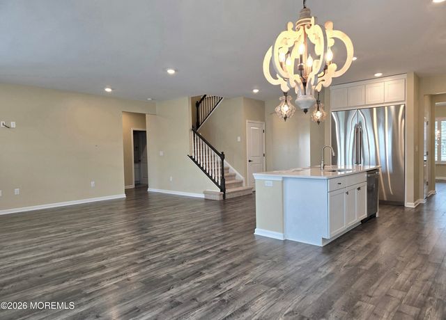 86 Bennet Lane, Manahawkin, NJ 08050
