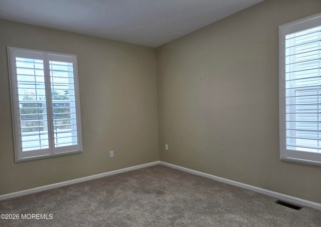 86 Bennet Lane, Manahawkin, NJ 08050