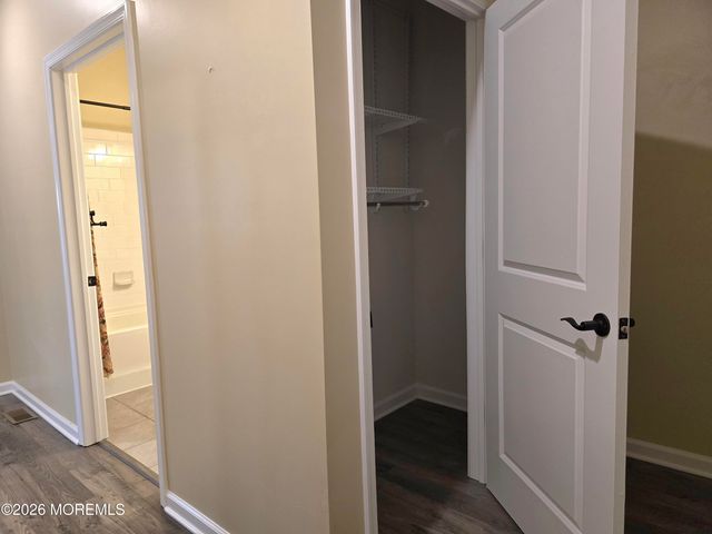 86 Bennet Lane, Manahawkin, NJ 08050