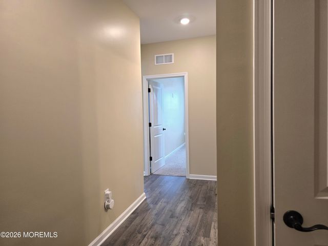 86 Bennet Lane, Manahawkin, NJ 08050