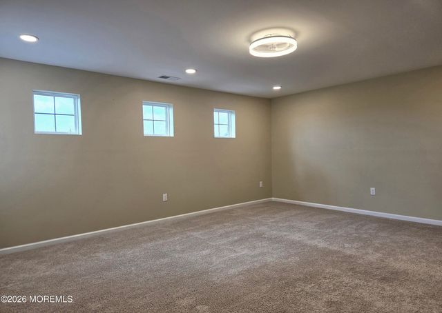 86 Bennet Lane, Manahawkin, NJ 08050