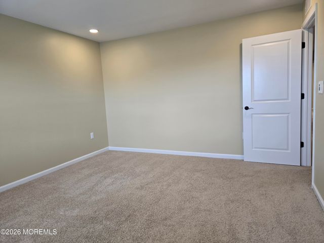 86 Bennet Lane, Manahawkin, NJ 08050