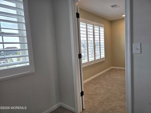 86 Bennet Lane, Manahawkin, NJ 08050