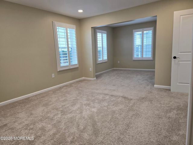 86 Bennet Lane, Manahawkin, NJ 08050