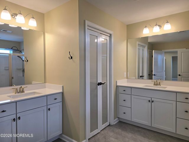 86 Bennet Lane, Manahawkin, NJ 08050